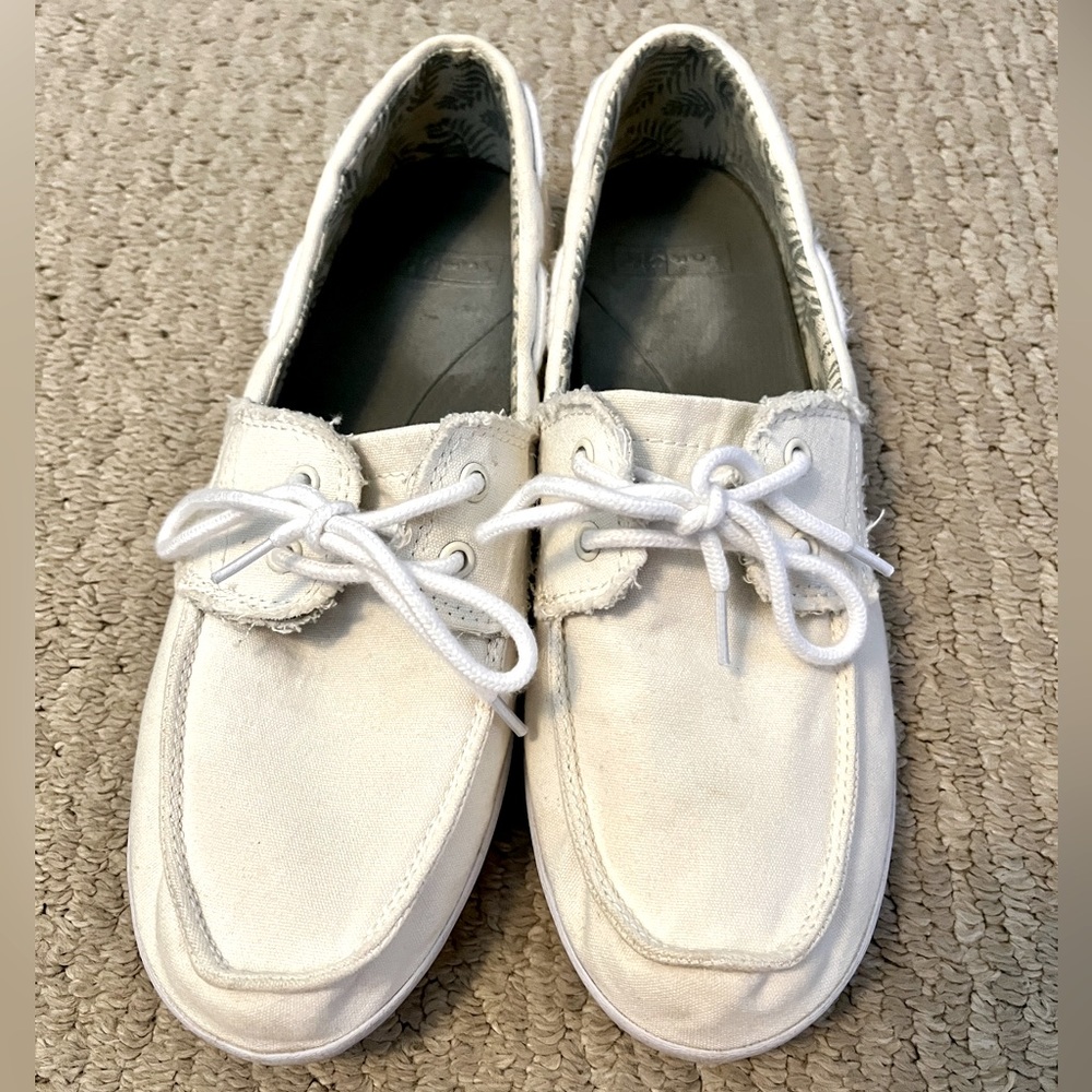 Sanuk | Canvas Slip-on Shoe | Cream/Off-white | Size 8 | Women's